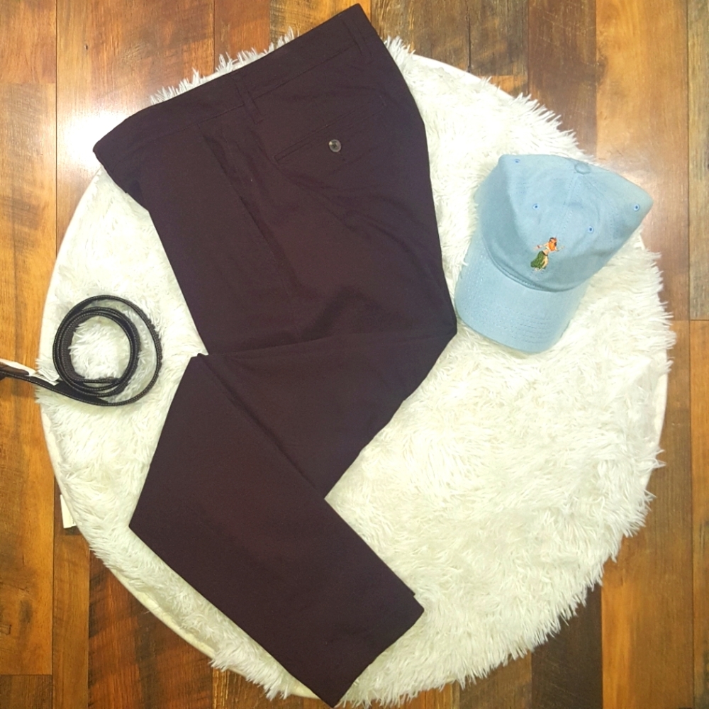 Taper Fit Hennepin Chino Pants 32x34